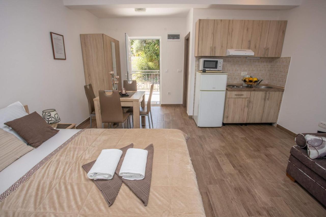 Apartments Gvozdenovic Χέρτσεγκ Νόβι Εξωτερικό φωτογραφία